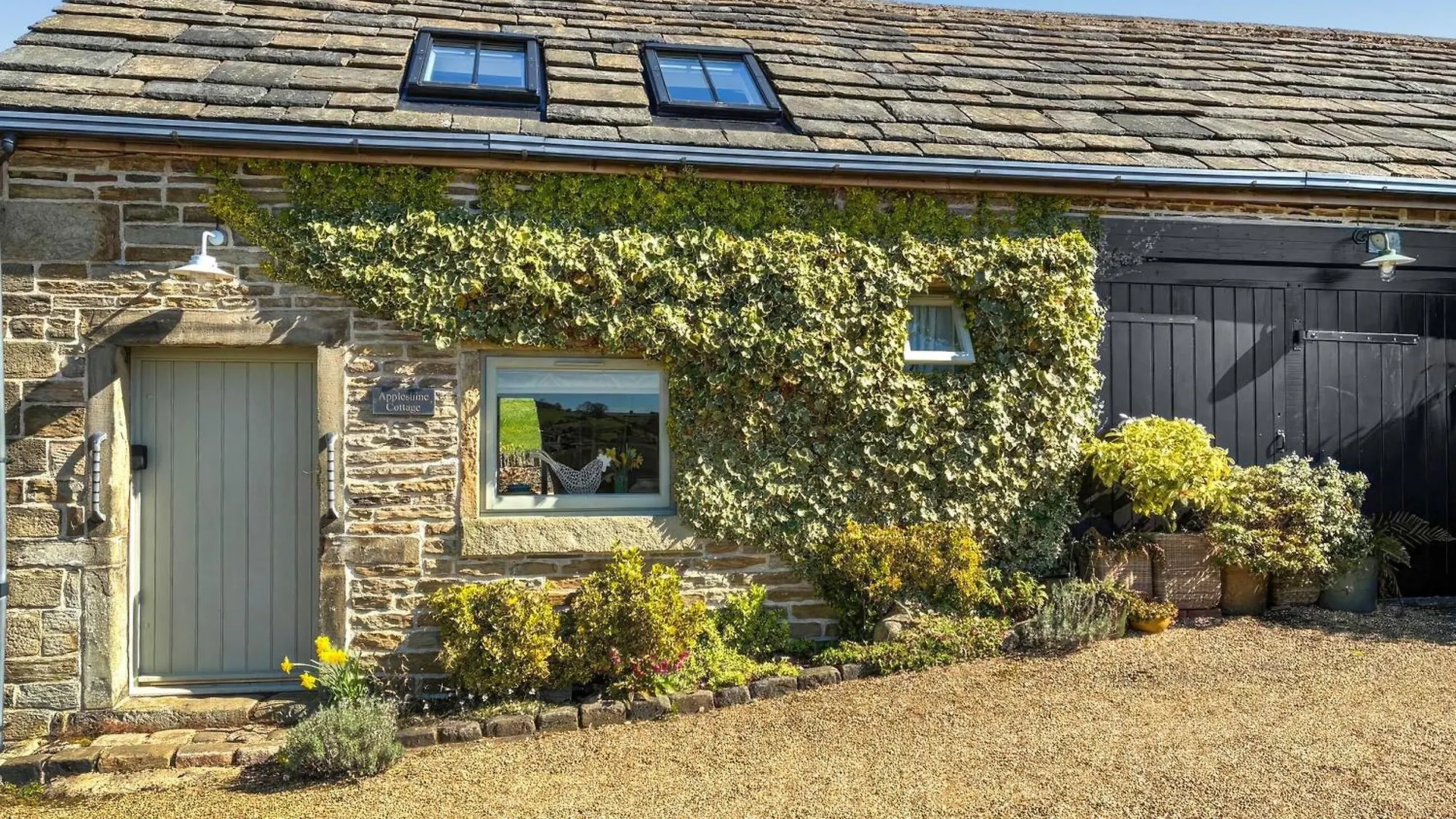 Appleshine Cottage Almondbury United Kingdom