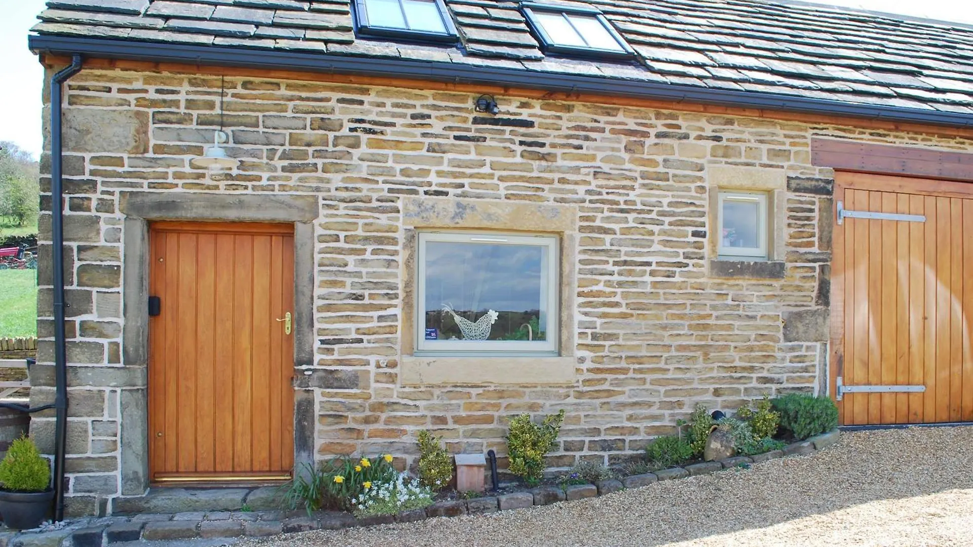 Appleshine Cottage Almondbury 0*,  United Kingdom